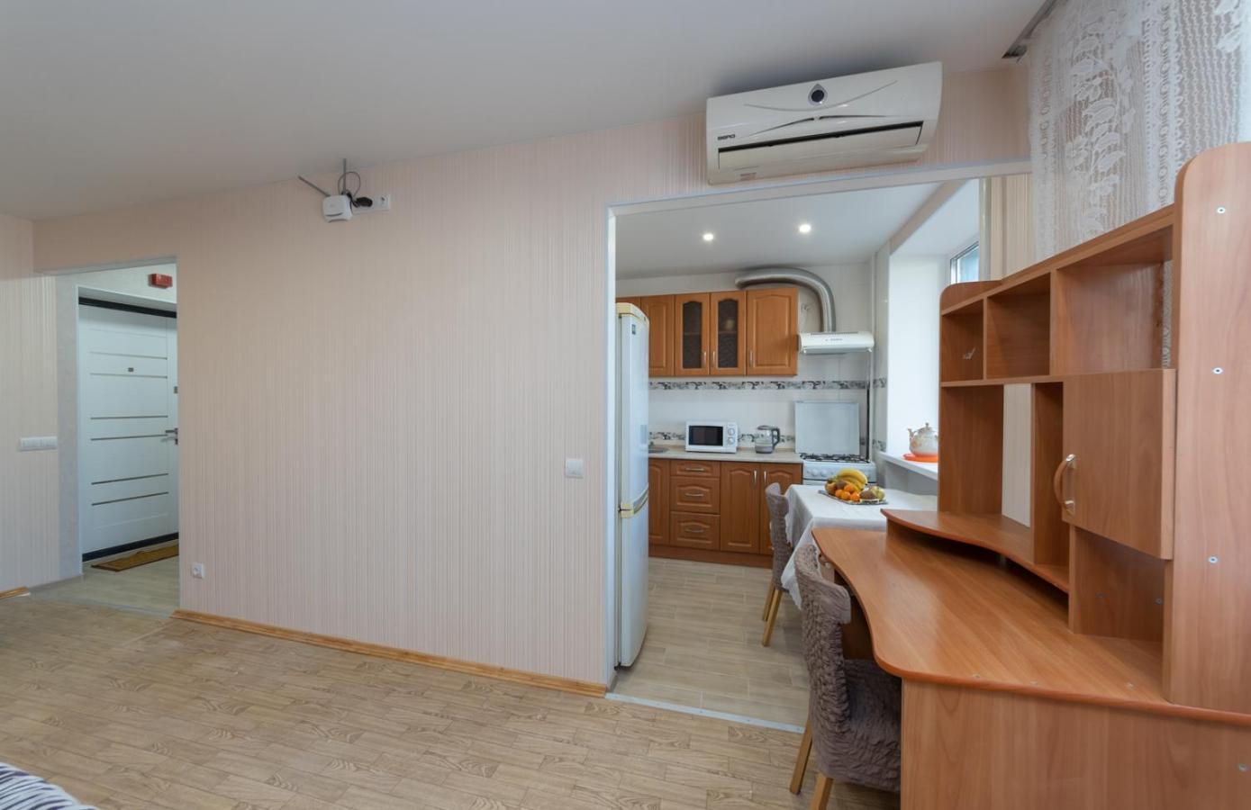 уютная современная на проспекте леся курбаса Apartment *