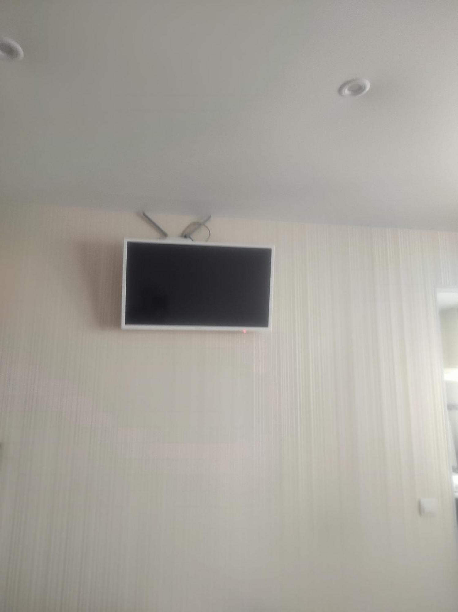 уютная современная на проспекте леся курбаса Apartment
